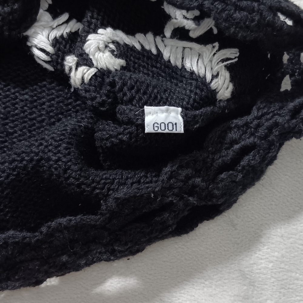 Reference Point Knit Vest - Picture 5 of 6